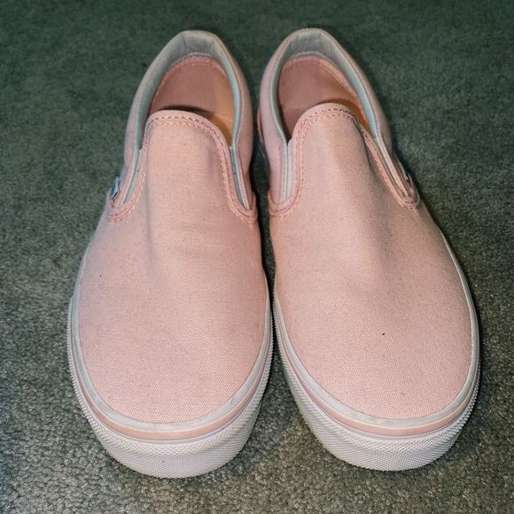 Vans Shoes - Pink never worn vans
